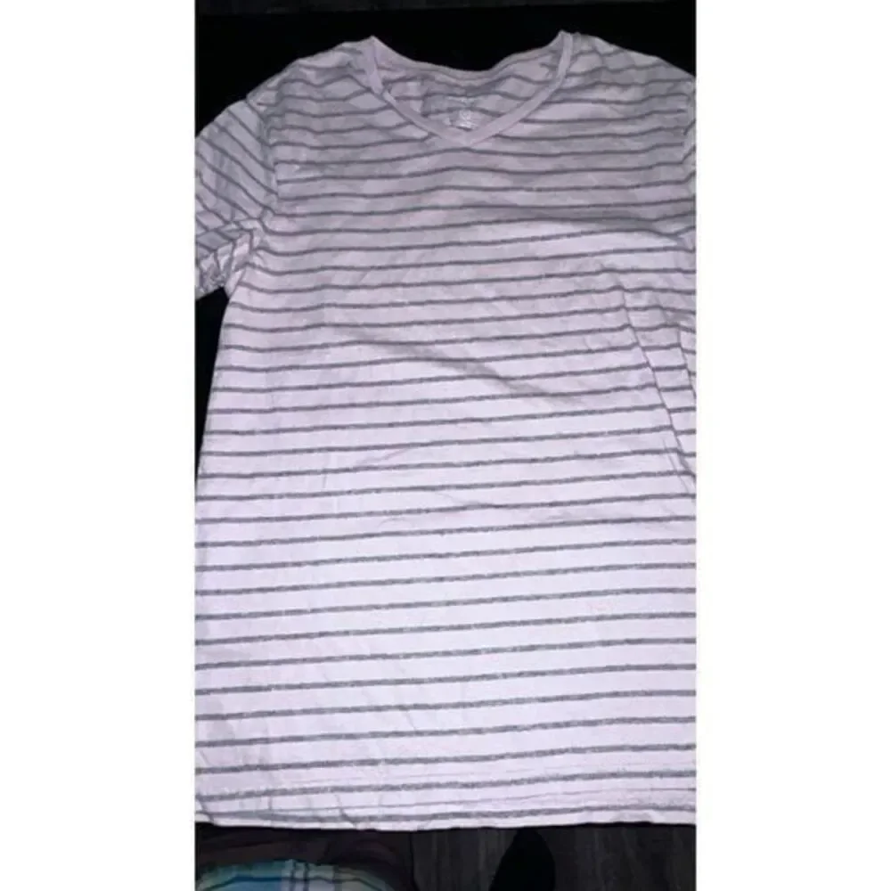 Hoodie fellow women’s pink stripe shirt size M
